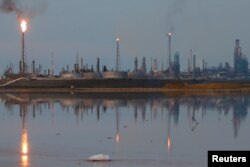 委內瑞拉國家石油公司(PDVSA)的煉油廠（2016年11月17日）