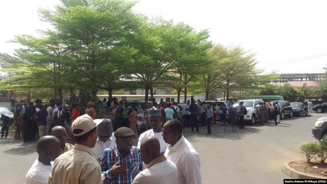 ABUJA: Ma'aikatan hukumar insuran lafiya sun shiga yajin aiki