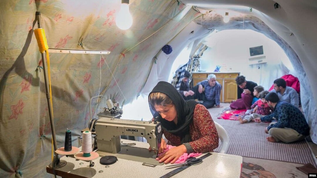 2017-yilda global miqyosda ikki milliard erkak ishlagan bo'lsa, ishli ayollar 1,3 milliardni tashkil etgan. 