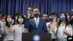 新當選的中國國民黨主席朱立倫。（美聯社2021年9月25日）