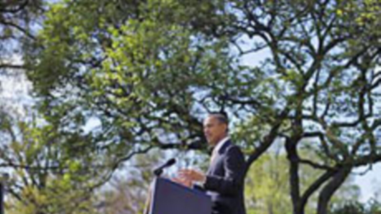 President Barack Obama urges Congress to eliminate tax breaks for oil and gas companies, in the Rose Garden of the White House in Washington, March 29, 2012.
