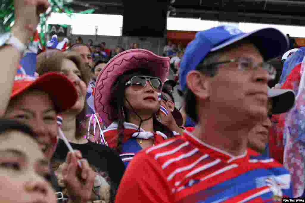 สีสันกองเชียร์ไทยในวันแห่งชัยชนะ