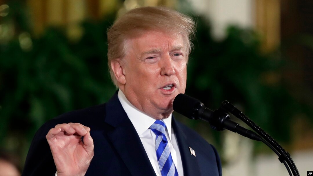 El presidente Donald Trump indicó que espera que muy pronto el secretario del Departamento de Justicia, Jeff Sessions, anuncie las regulaciones.