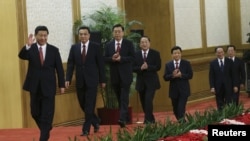 中共七名新任政治局常委在18大後與傳媒見面