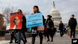Los representantes republicanos enviaron su carta a Ryan al tiempo que activistas realizaron varios eventos el martes para presionar por una votación antes de Navidad.