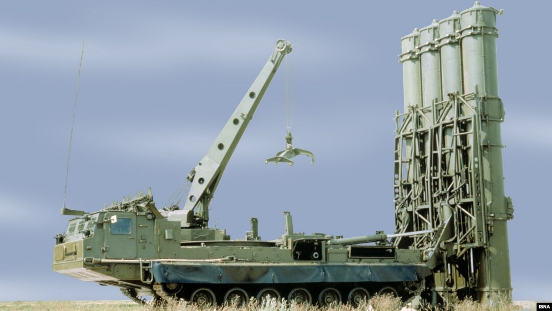 이란이 러시아에서 도입한 S-300 미사일 방어 시스템. (자료사진)