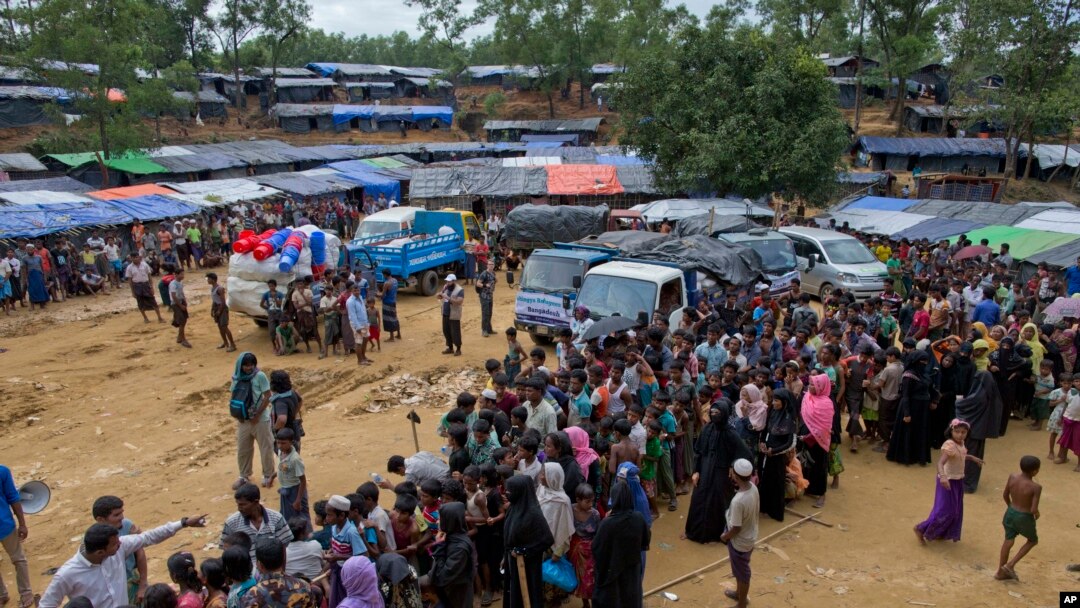 'Yan kabilar Royhingya suna tsrewa daga jidajensu