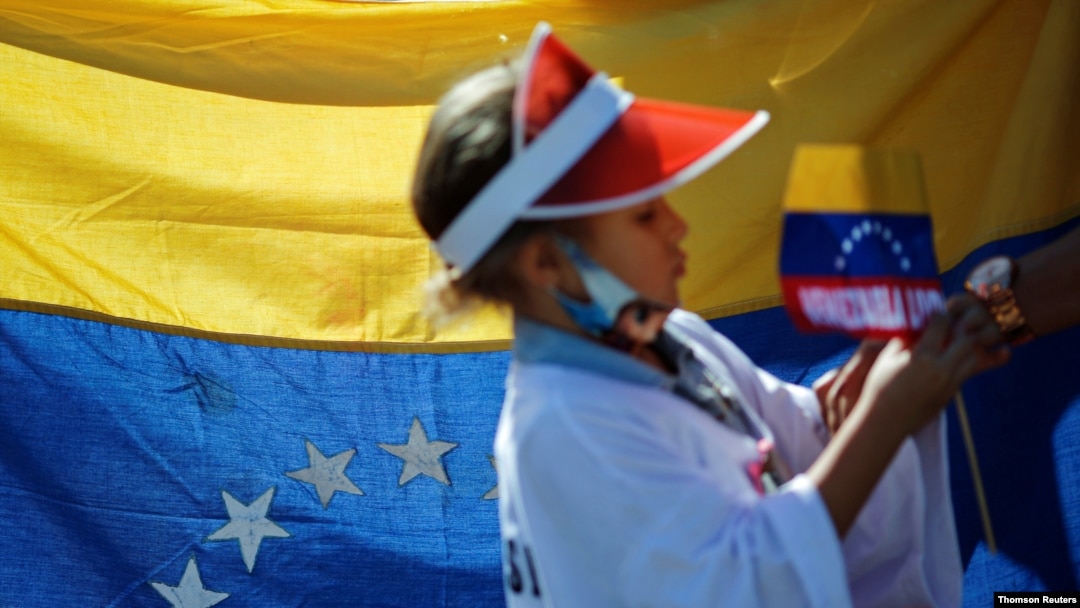El Protocolo de San Salvador, en vigor desde 1999, ha sido firmado por 19 estados de la región y ratificado por 16.