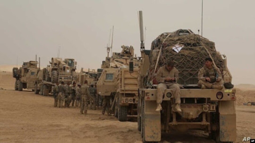 Los marines de EE. UU. se preparan para construir una instalación militar en el oeste de Anbar, Irak, el 7 de noviembre del 2017.