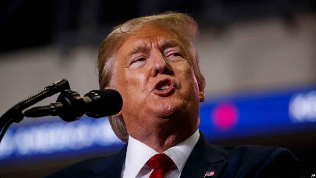 El presidente Donald Trump habla durante un acto de campaña en Santa Ana Star Center, en Rio Rancho, Nuevo México, el lunes, 16 de septiembre, de 2019.