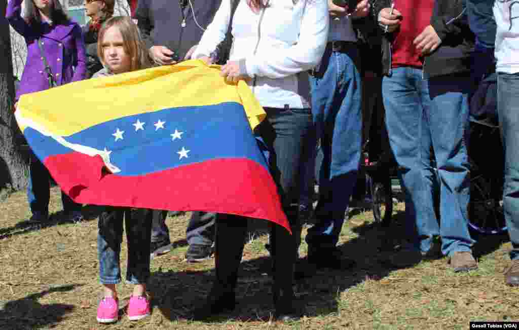 Venezolanos protestan en las calles de Washington
