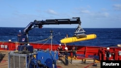 “藍鰭-21”放置印度洋海底搜尋失蹤馬航MH370班機
