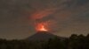 Vientos esparcen cenizas del volcán Popocatépetl por poblados de la zona