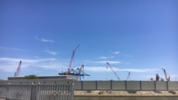 Trabalahdores fantasma no porto do Lobito - 1:50