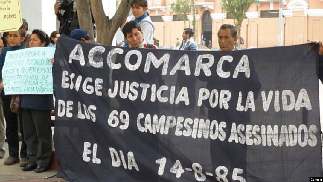 La protesta podría calibrar el impacto que ha generado la decisión del presidente, cuyo Gobierno de centroderecha parece haberse debilitado en medio de fuertes críticas a nivel local e internacional por la forma como se produjo el indulto.