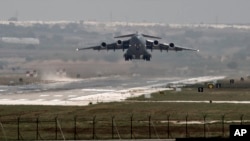 美國空軍飛機從土耳其南邊的因瑟利克空軍基地起飛(資料圖片)