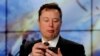 Elon Musk Anonse Yon Pwogram 'Koneksyon' ak 'Siveyans Anviwònman' Nan Foré Amazon a Nan Brezil