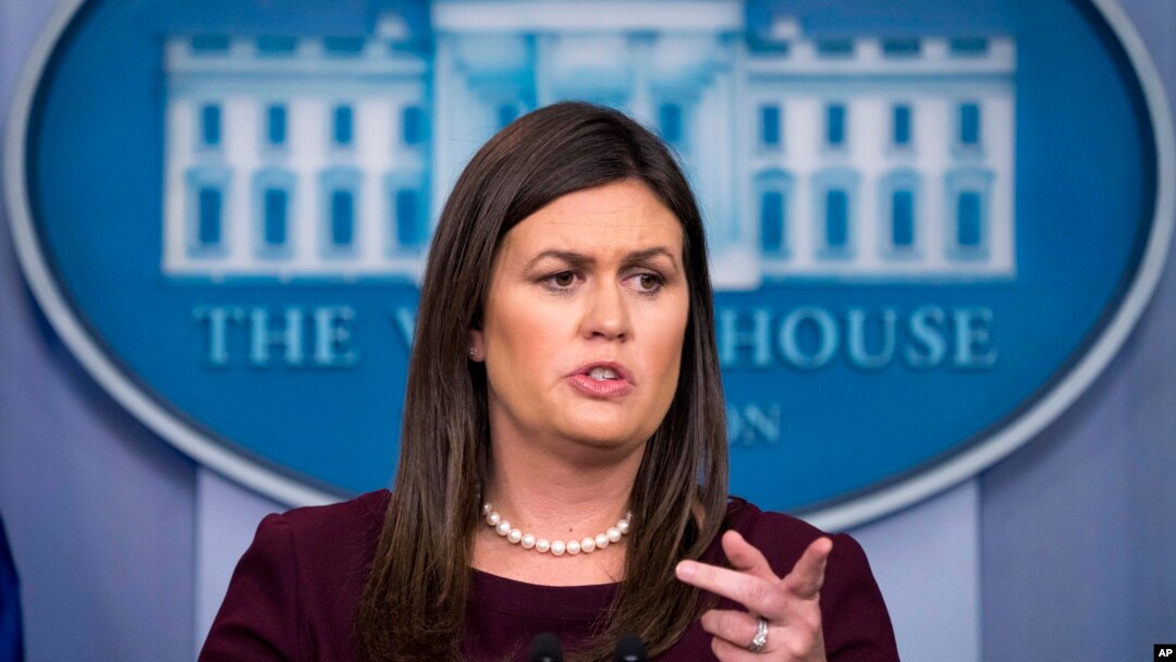 La portavoz de la Casa Blanca, Sarah Huckabee Sanders, dijo en un comunicado que seguirán de cerca las investigaciones sobre el trágico incidente.